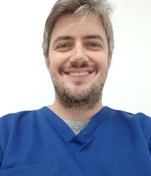 clinica-veterinaria-em-carapicuiba_equipe-andre-shiller.jpeg
